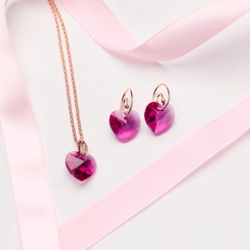 Fuchsia Heart Earrings and Necklace plus Candy Box