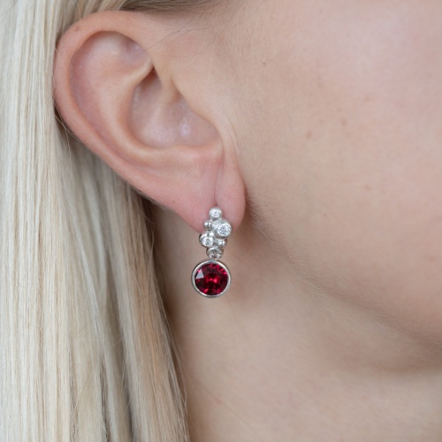Round Stone Earrings Rhodium plated Siam
